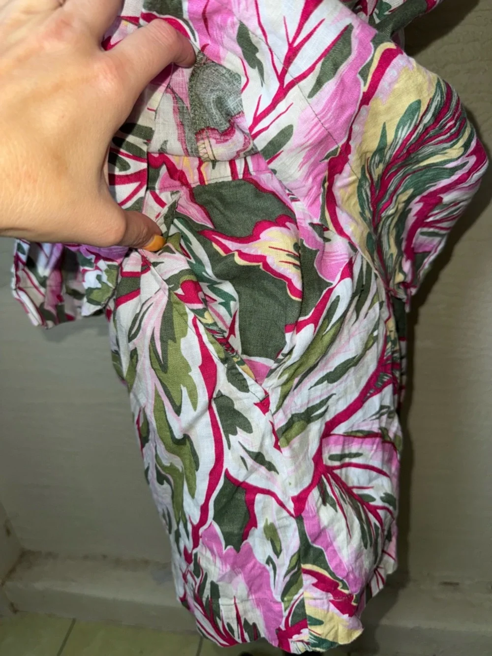 LOFT Short Sleeve Button-Front Tropical Print Shirt in Green, Pink‎ and White